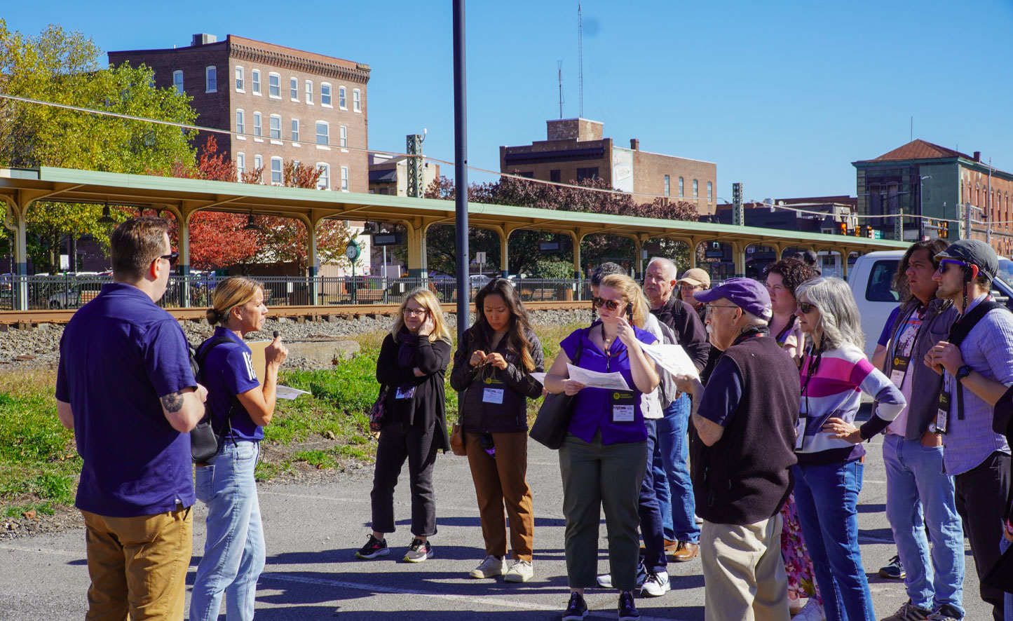 people on the pottstown MPact tour of the city